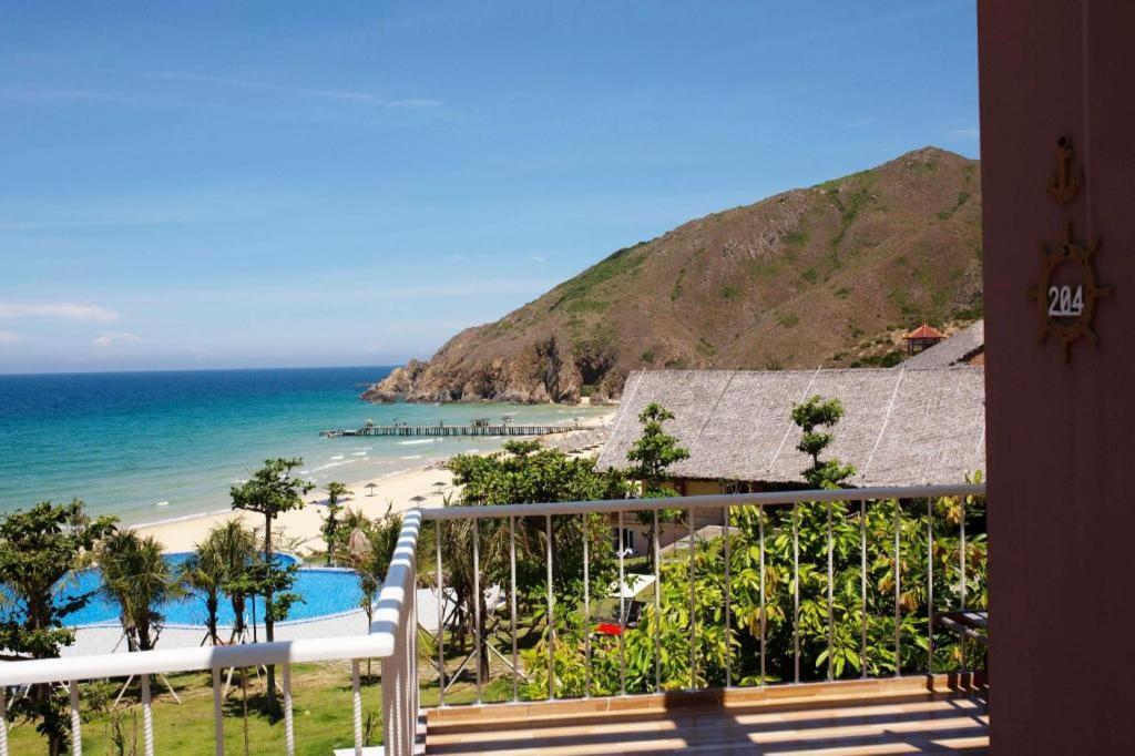 Kyco Peninsula Quy Nhon Resort Buitenkant foto
